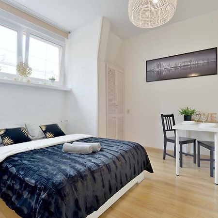 Sonya Apartment Вроцлав Екстериор снимка